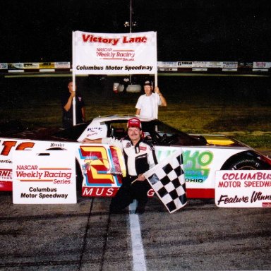 Feature Win (#285),  75 Laps, Columbus Motor Speedway, Sept 1, 2001