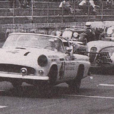 1950'S CORVETTES AND T-BIRDS RACING AT MARTINSVILLE SPEEDWAY 500 - 07