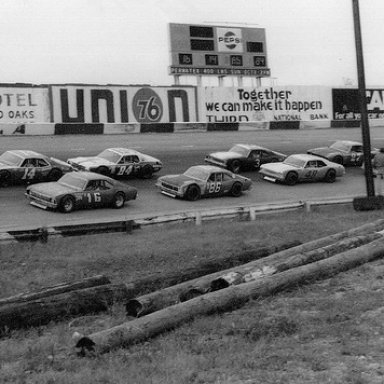 Butch Lindley on pole