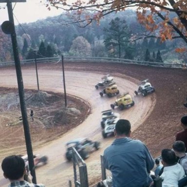 Buck Simmons leads at Kingsport, Fall 1966