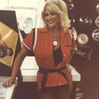 Linda Vaughn