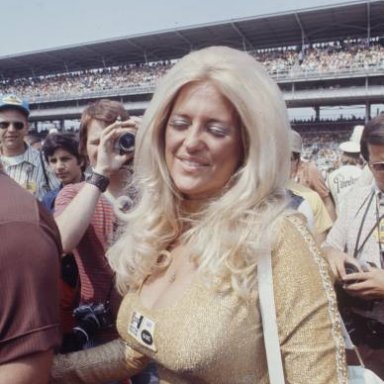 Linda Vaughn