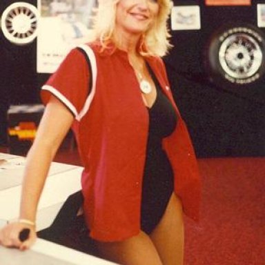 Linda Vaughn