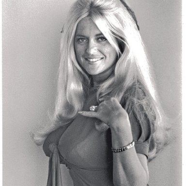 Linda Vaughn