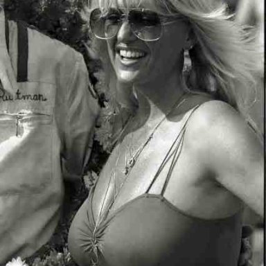 Linda Vaughn, Champagne