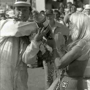 Linda Vaughn, Champagne