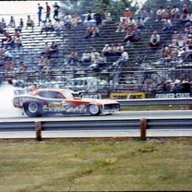 ED_THE_ACE__FUNNY_CAR_AT_76