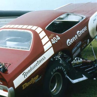 GENE_SNOW FUNNYCAR PIT 71 INDy