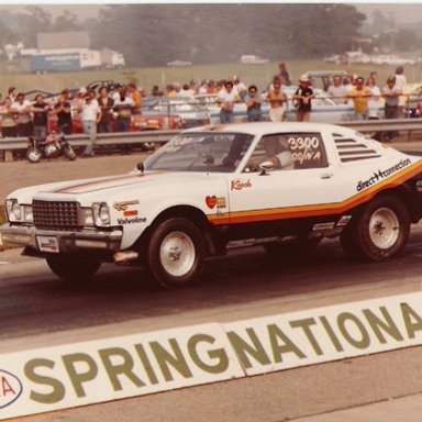 80_SPRINGNATIONALS_COMING_OFF