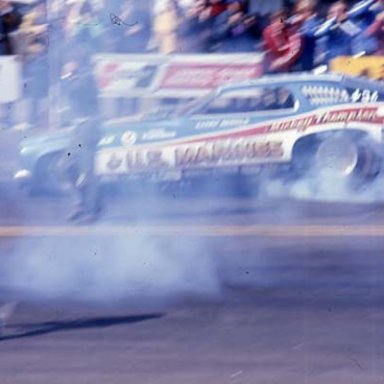 MT__CAR_BURN_OUT_75_WINTER