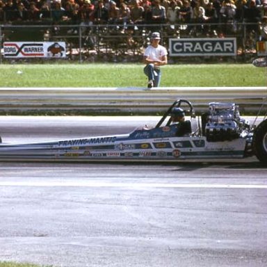 PRAYING_MANTIS_TOP_FUEL__72