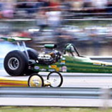 2_DRAGSTERS_NO_NAMES_SPRING