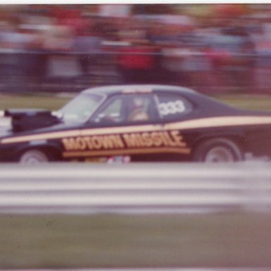 MOTOWN_MISSILE_INDYMIKE FONS DRIVING