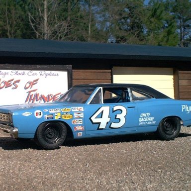 Petty's '68 Road Runner in 1/25 scale