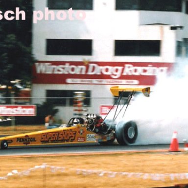 88SUMMER_EDDIE_HILL_BURNOUT