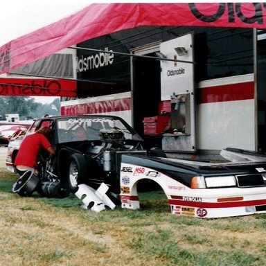 88INDY_DON_BEVERLY_PIT