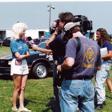 RUTH_AND_TV_CREW_1989INDY