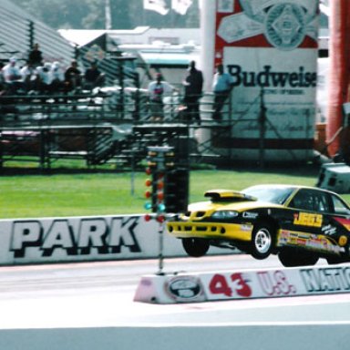 97INDY_JEG_WHEELSTAND