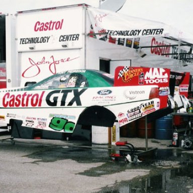 JOHN_FORCE_PIT_2000_INDY