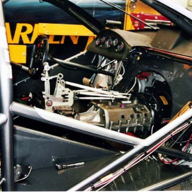 08_NORWALK_INSIDE_WJ_S_CAR