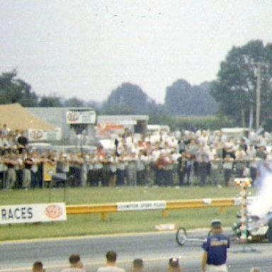 68INDY_DRAGSTER_BURNOUT_