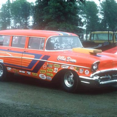 Ollie Dean in pit 1974 dragway 42 photo by Todd Wingerter