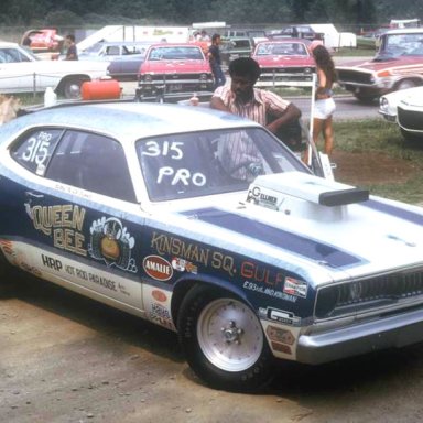 Queen bee 1973 dragway 42  photo by Todd Wingerter