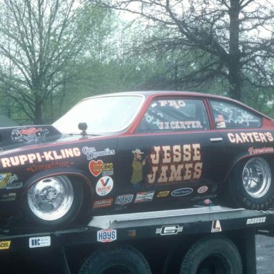 JJ Carter pit dragway 42  1975 photo by Todd Wingerter