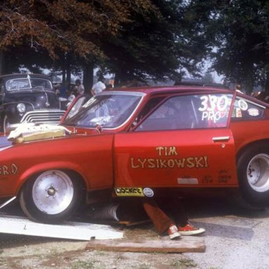 Tim Lysikowski 1973 dragway 42 pit photo by Todd Wingerter