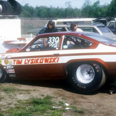 Tim Lysikowski 1974 new paint job photo by Todd Wingerter