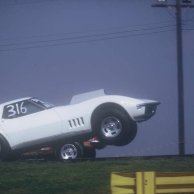 Vette Quaker city 1972  photo by Todd Wingerter