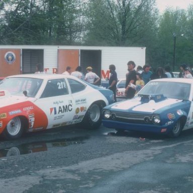 Wally Booth & Maskins- Kanners 1975 dragway 42  photo by Todd Wingerter