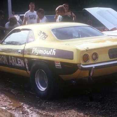 Arlen Vanke 1972 dragway 42 pits  photo by Todd Wingerter