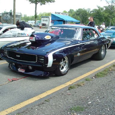 08- 29- 09 NMCA  69 Camaro from from in staging lane  067