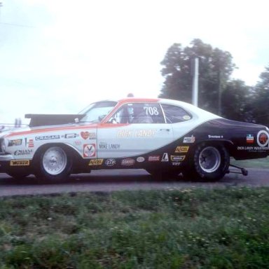 Dick Landy 1975 NHRA Springnts getting time slip Photo by Todd Wingerter