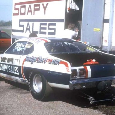 Larry Huff dragway 42 in the pit  photo by Todd Wingerter