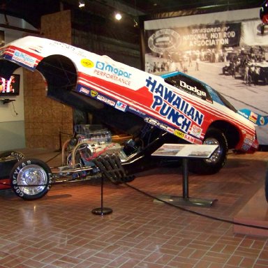 # 1191 Hawaiian Punch Funny Car