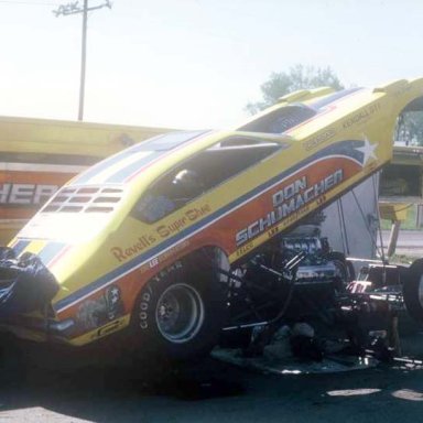 Don Schumacher 1974 Dragway 42 pit  photo by Todd Wingerter