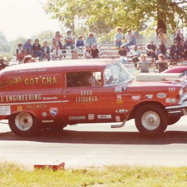 Greg Leideker 57 Chevy Wagon IHRA Mod 9-78 Milan