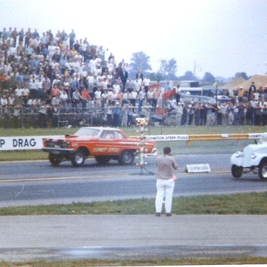 George Montgomery 33 Willys vs a comet 1965 Indy