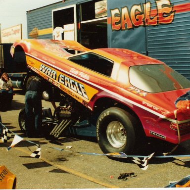 War Eagle pit 1980 IHRA Winternts