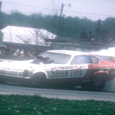 Tom Hoover 1974 Dragway 42 burnout  photo by Tod wingerter