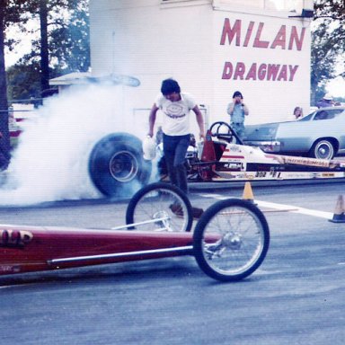 Phil Hobbs burnout at Milan div3 wcs 6-24-73