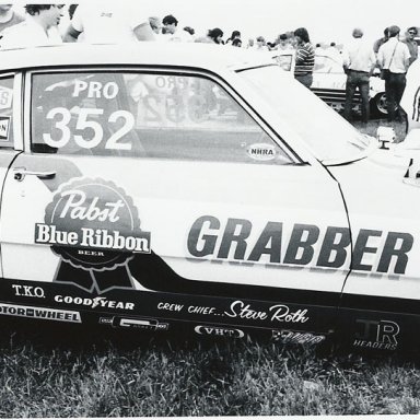 1974 NHRA Spring nts  Jim Halloran in pit