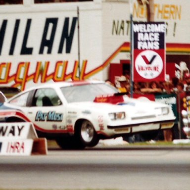 1978 IHRA Northern nta Pat Musi coming off line