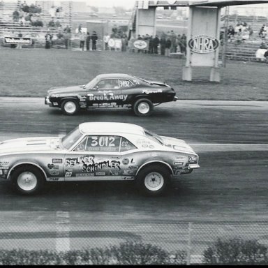 1975 INDY Div 3 wcs Kenny Schindler Ss-g 67 Felker Camaro vs Ronnie Zingale SS-la 74 Duster