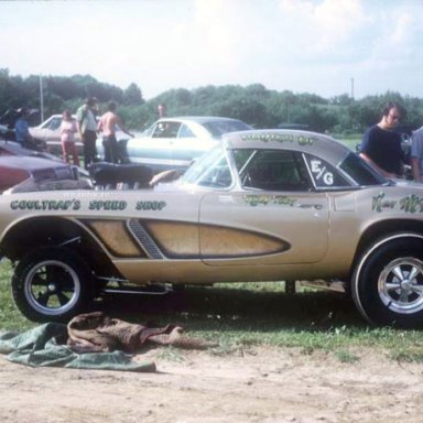 62 Vette E-g in Quaker City pits 1971  photo by Todd Wingerter