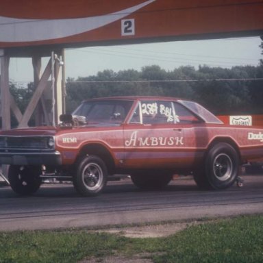 Ambush coming off 1972 Dragway 42  photo by Todd Wingerter