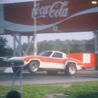 String Ray Vette 1971 Dragway 42 coming off  photo by Todd Wingerter