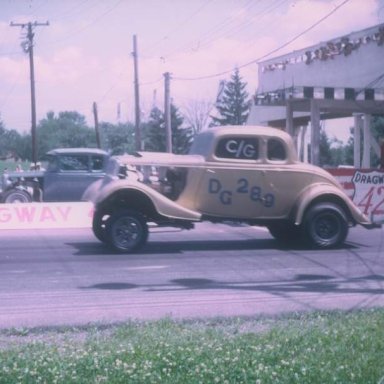 1934 Ford d-g coming off line dargway 42 1969  photo by Todd Wingerter